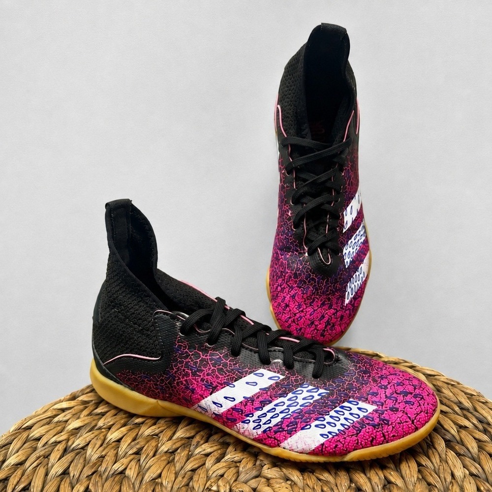 Adidas Predator Freak.3 IN J Youth Size 4 Indoor Soccer Shoes Black Pink FW7534